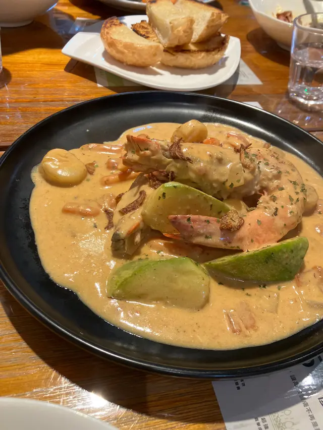 帶子大蝦配豬仔包