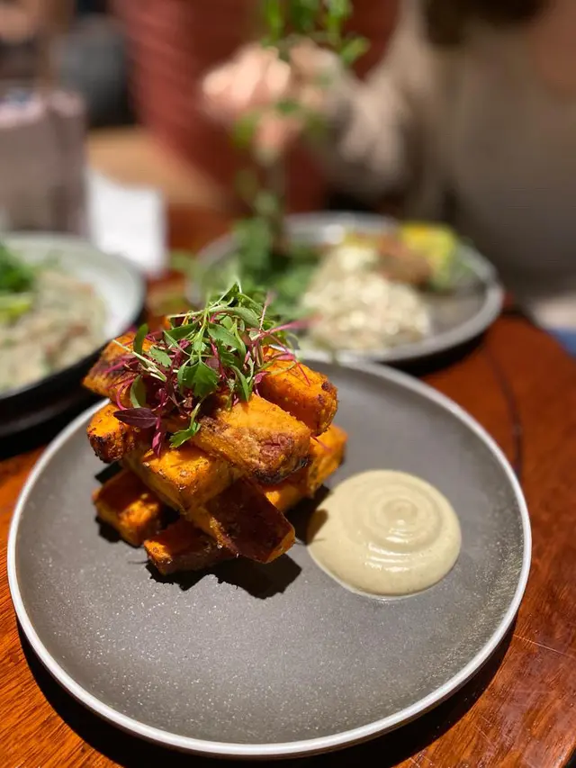 Sweet potatoes chips & wasabi mayo
