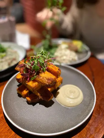 Sweet potatoes chips & wasabi mayo