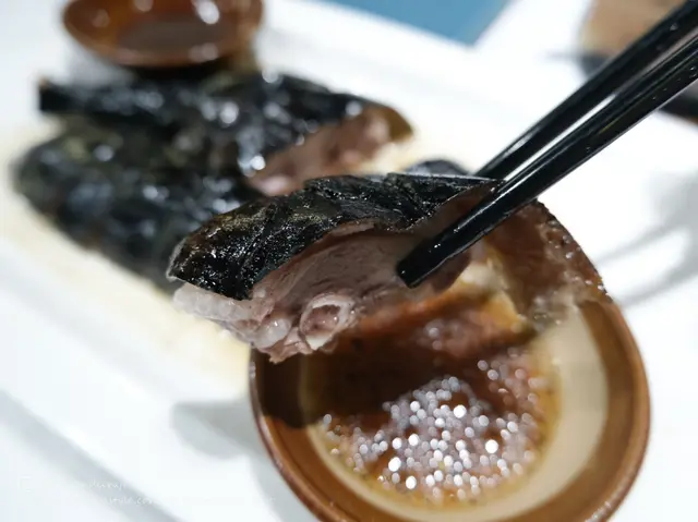 黑松露玻璃燒鵝(1/4隻)