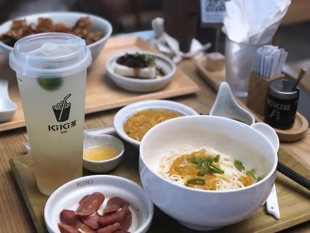 蟹黃油拌麵