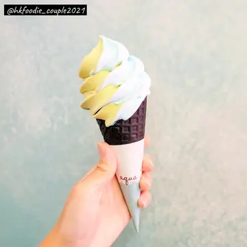 Sea salt × Pistachio cone 