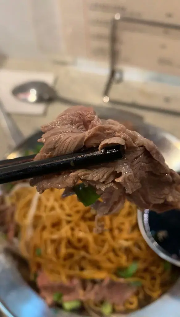 老蘭嫩牛葱油撈麵