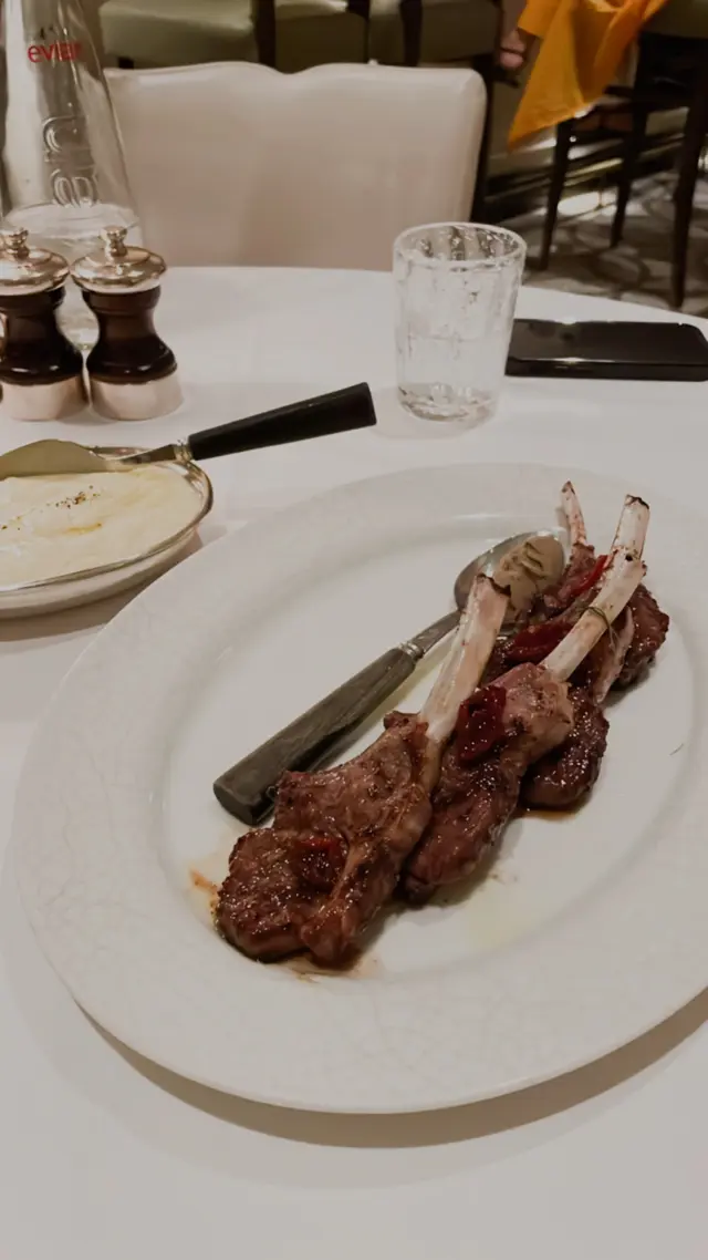 CÔTELETTES D’AGNEAU VIVIENNE