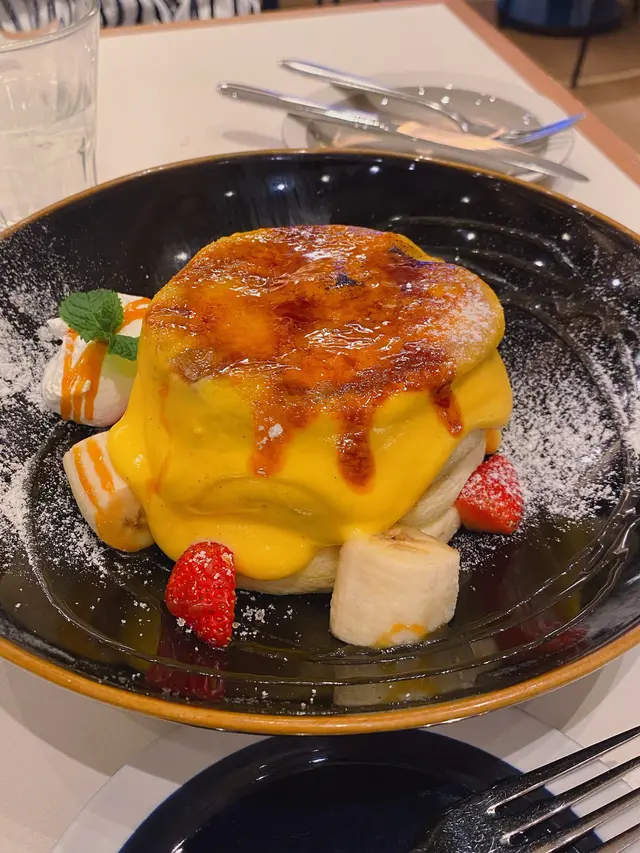Banoffee Creme Brulee Pancake