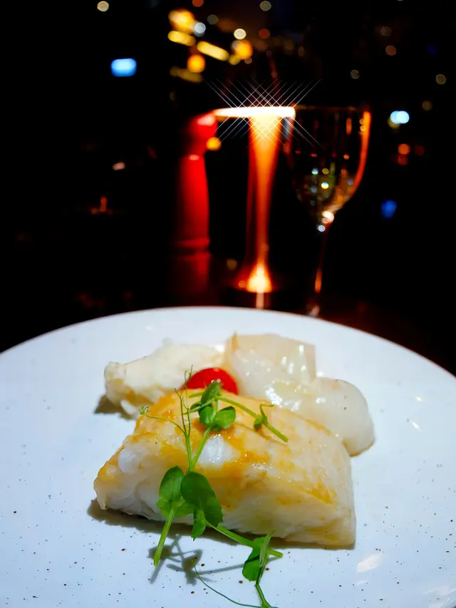 白味噌比目魚配牛油薯蓉、日式高湯燴蘿蔔