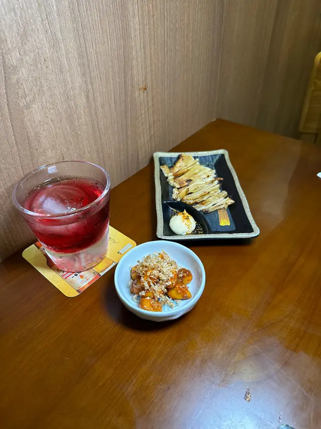 紫蘇梅酒有紫蘇清香 梅子酸甜 可解膩 增加食慾