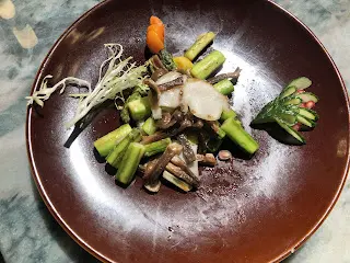 鹿茸菇炒慢煮鮑魚