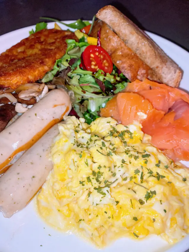 J.moon  All  Day  Breakfast