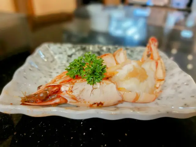 牛油燒開邊大花蝦