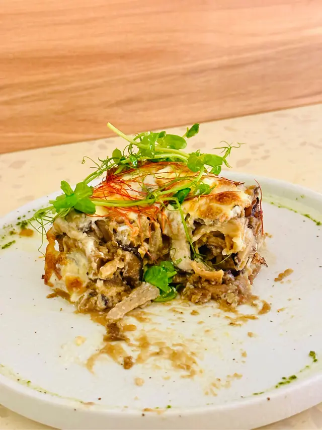 松露野菌烤茄子意大利千層麵