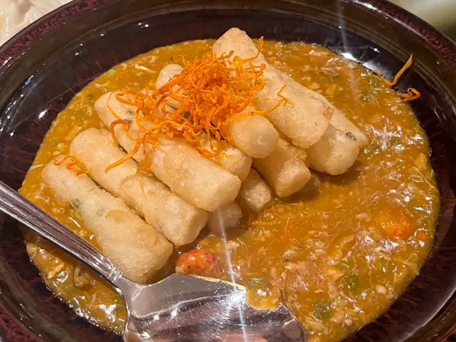 蟹粉龍皇脆腸粉