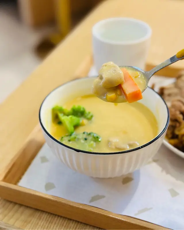 北海道產甜粟雞肉豆乳濃湯