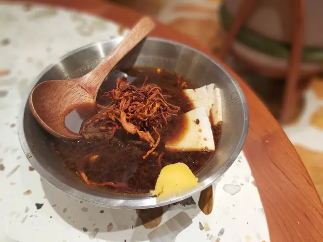 招牌牛肉麵台灣寬粉絲