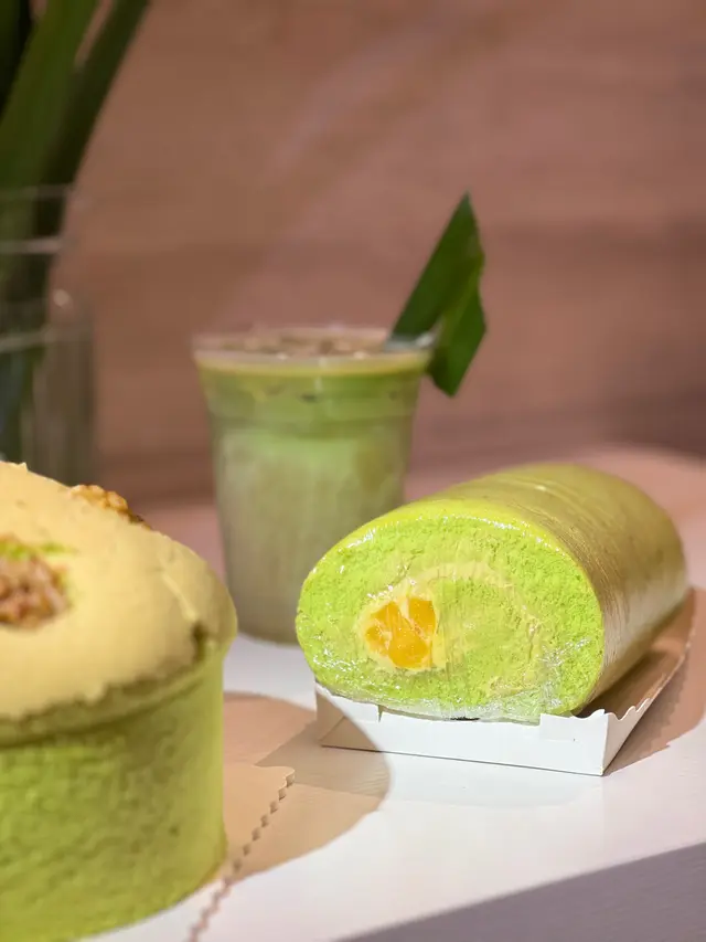 鮮班蘭芒果芝士卷