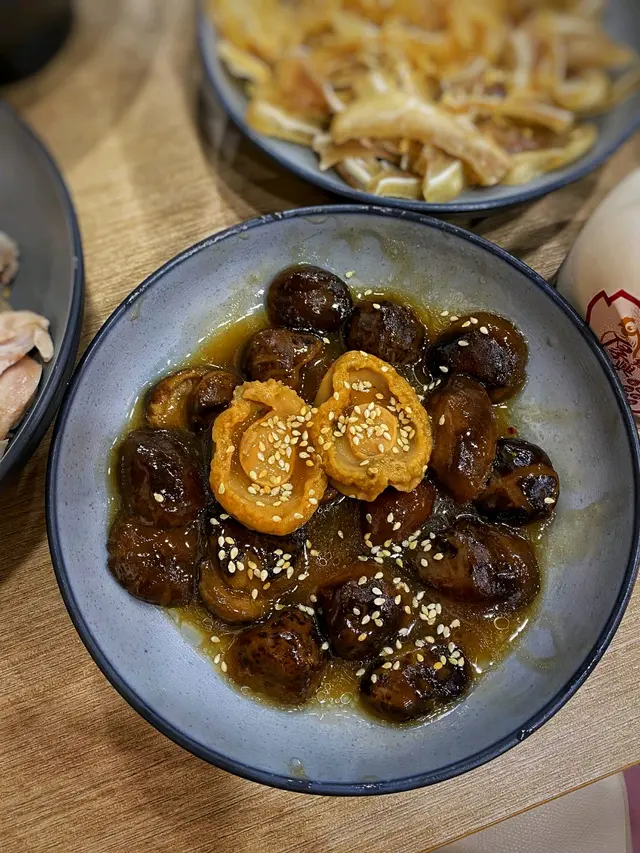鮑魚拼冬菇
