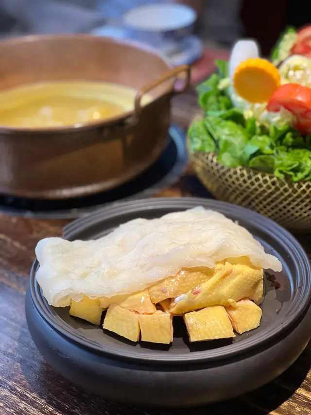 招牌花膠雞湯鍋