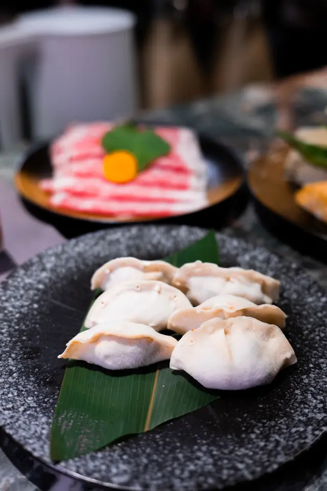 鮮拆蟹粉蟹腿肉鮮蝦豬肉餃子