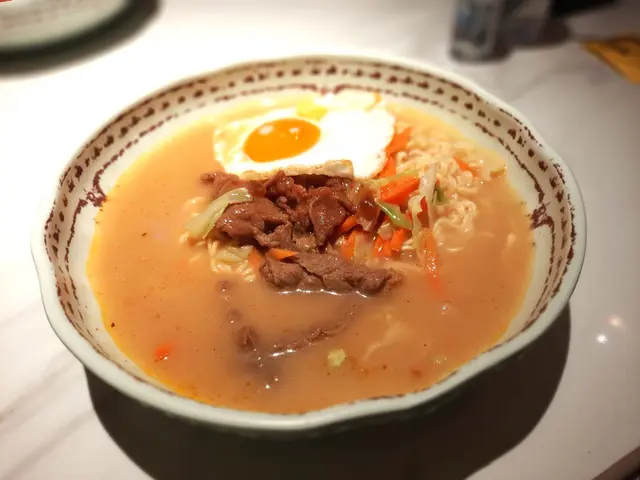 沙嗲牛肉即食麵餐