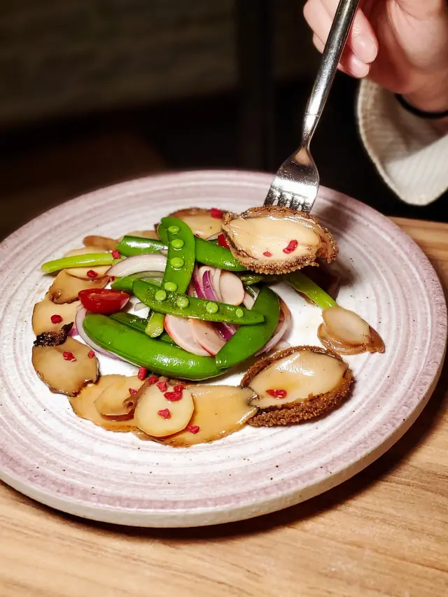 Seared Abalone Carpaccio · Asparagus French Bean Salad