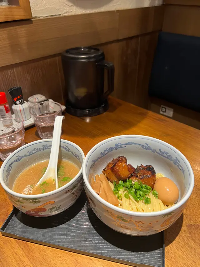 神山豚角沾汁麵