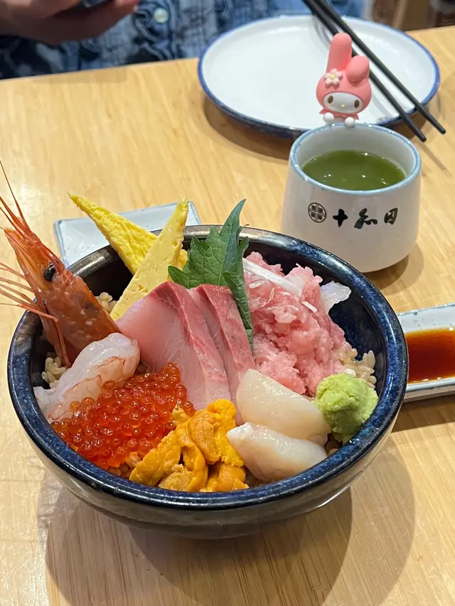 海鮮丼