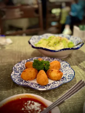 馬介休球