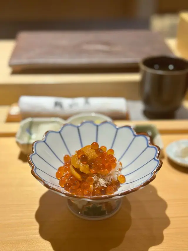海膽毛蟹三文魚籽丼