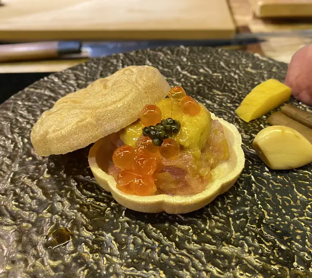 拖羅魚海膽最中餅