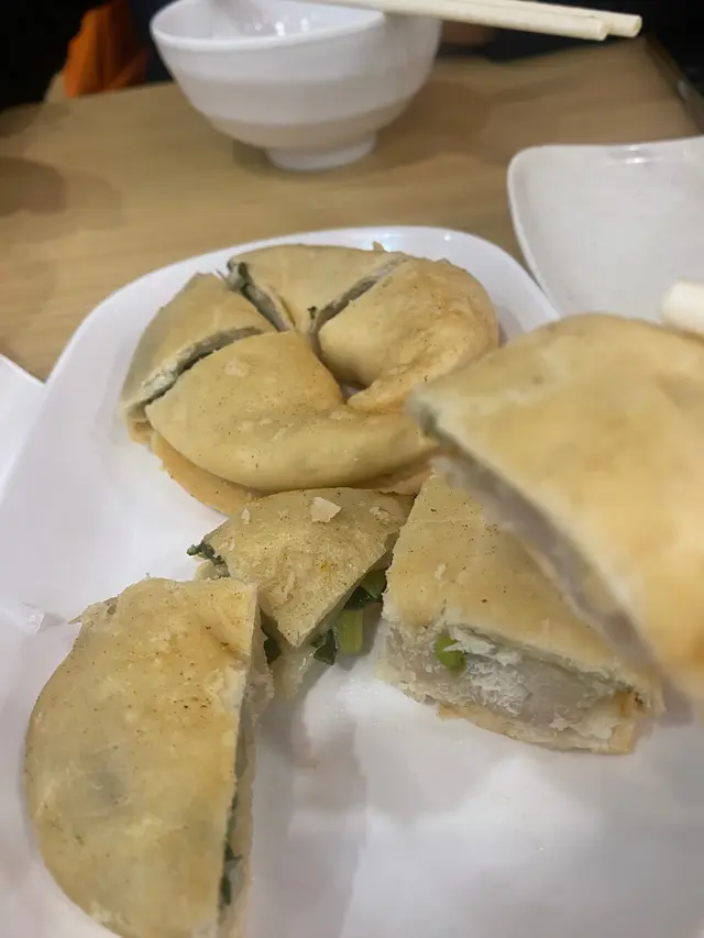 哩手個就略為普通，不過當佢無咁熱時，蔥油既味會更濃。