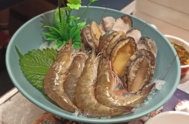 海鮮:鮑魚、蠔、蝦