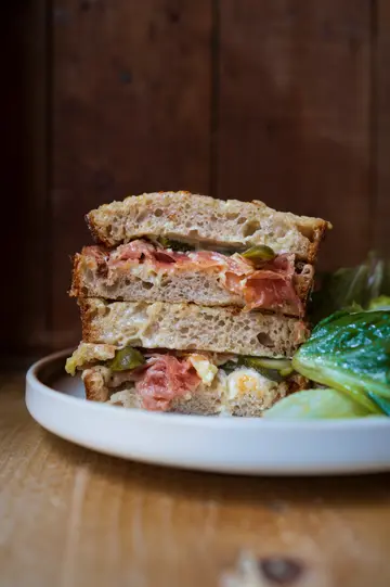 Croque Monsieur with serrano and smoked cheese