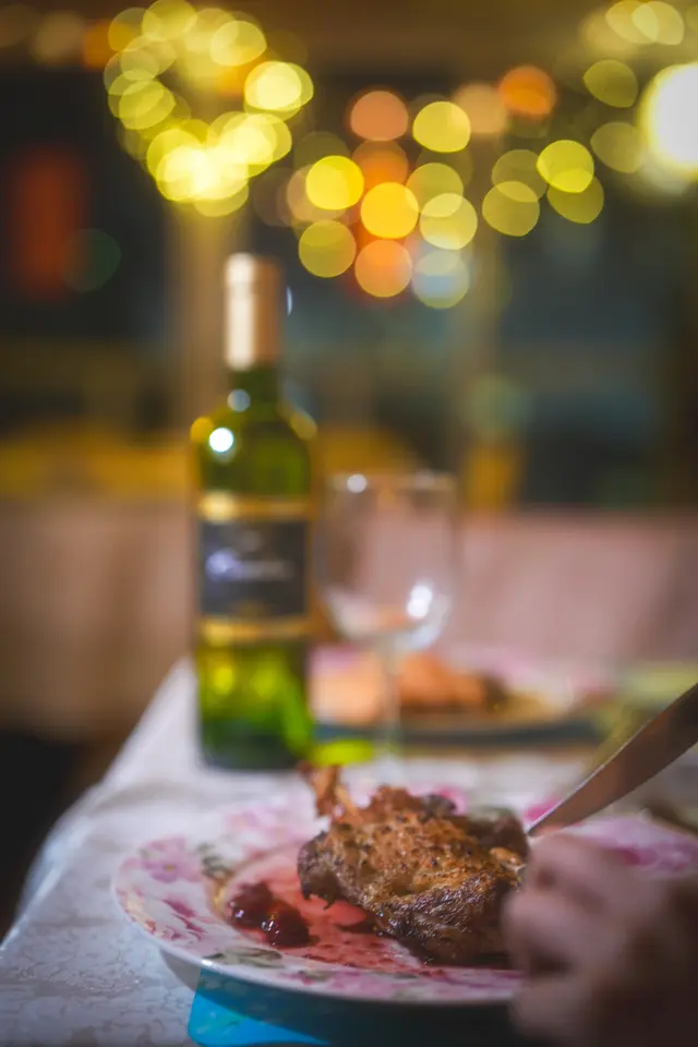 脆皮鴨配紅酒汁