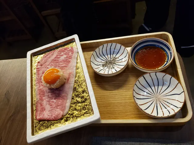 月見薄燒宮崎和牛飯