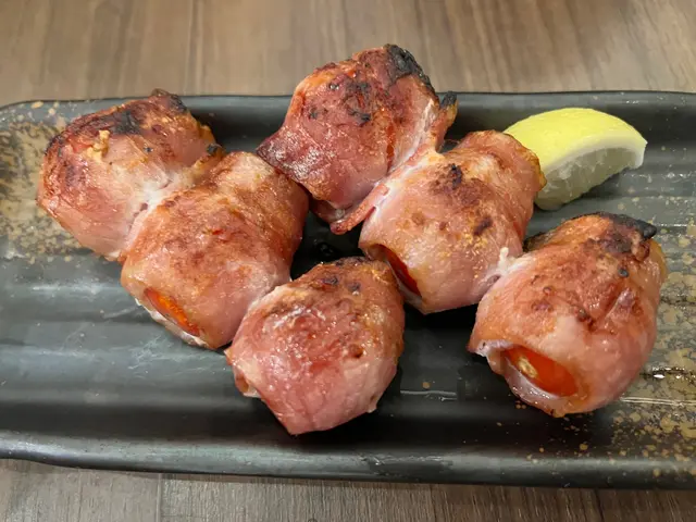 煙肉包蕃茄，唔肥唔漏  至愛！