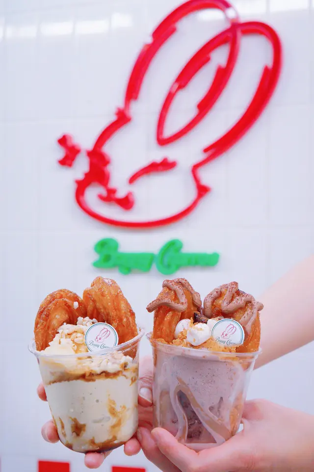 Churros特別造成軟心嘅效果,配合可愛兔耳造型