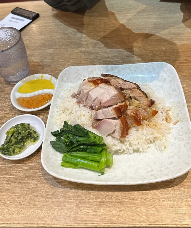 燒肉拼燒鴨飯