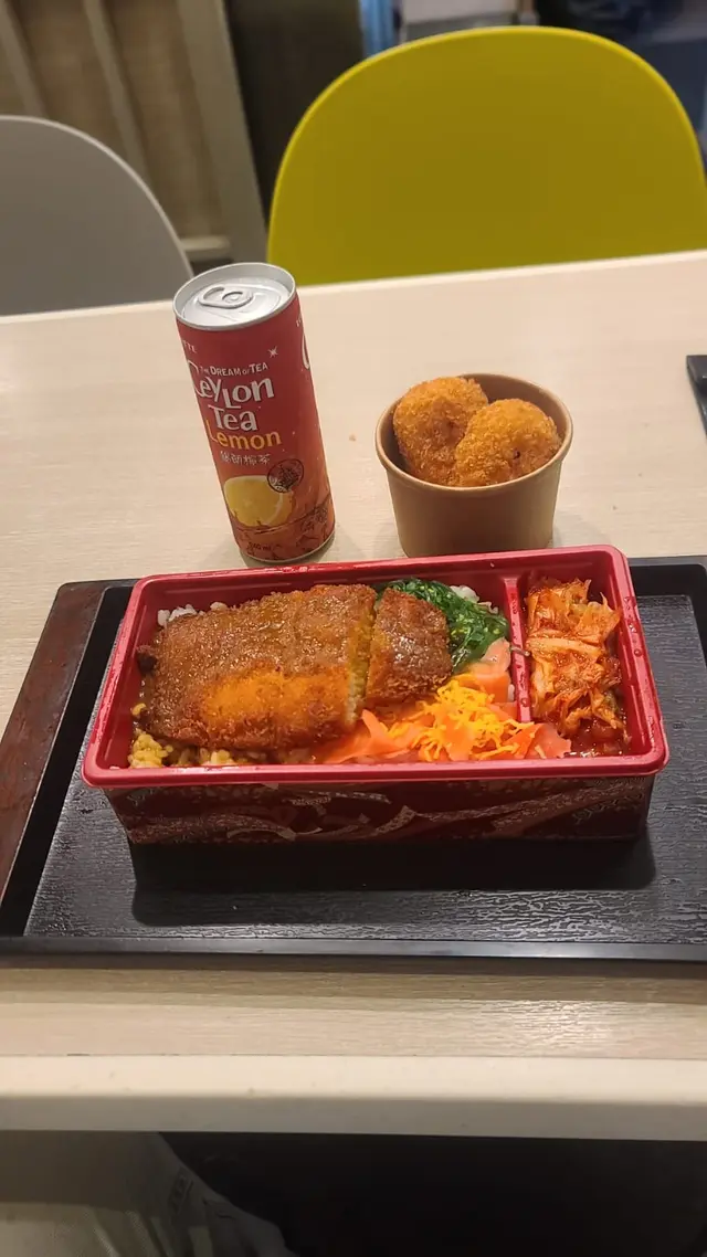 咖哩吉列豬扒丼