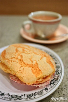 自家製作砂糖夾餅 - 兩利茶餐廳 in Mong Kok 