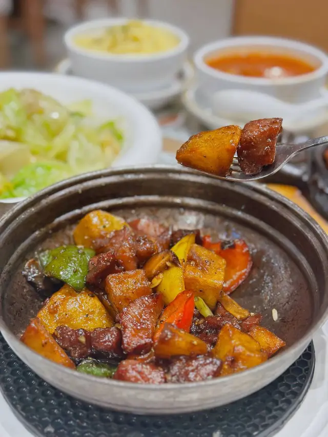 蜜椒薯仔牛柳粒