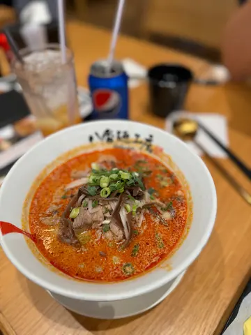 麻辣牛肉拉麵