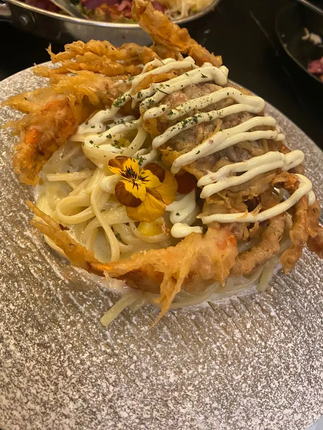 秘製青芥汁軟殼蟹扁意粉