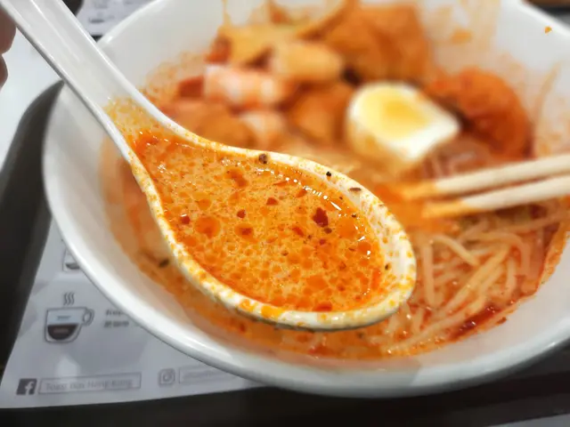 星洲海鮮叻沙