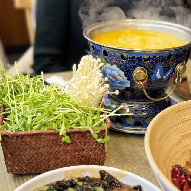 過橋金湯翡翠苗