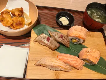 三文鱼火炙拼盘