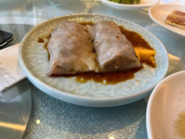 粉腸皮薄滑,牛肉普通。