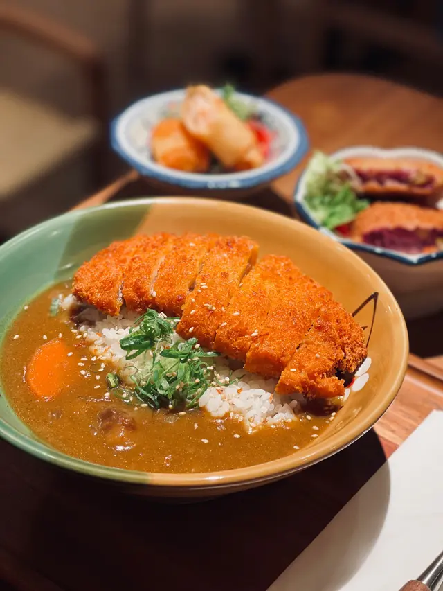 咖哩吉列豬扒飯