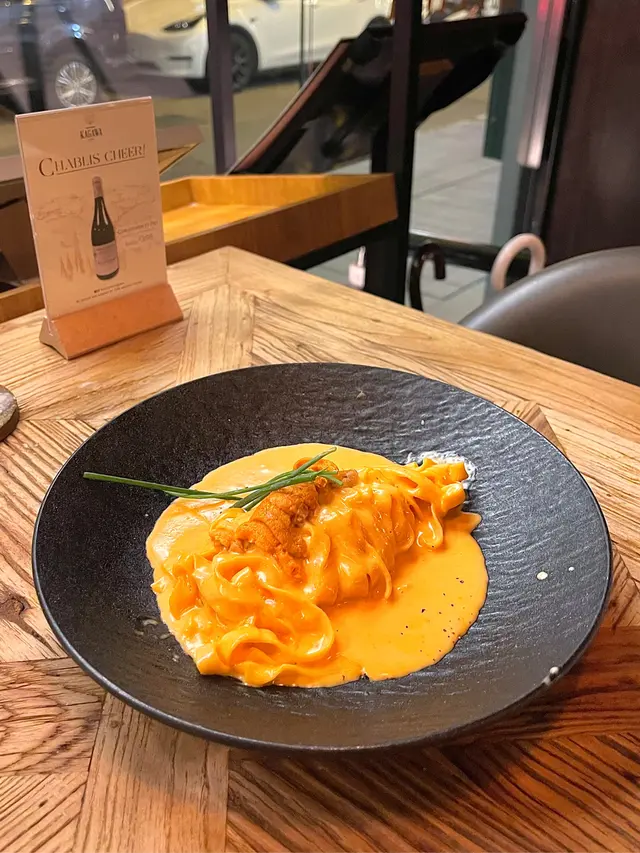 Fettuccine Uni Carbonara