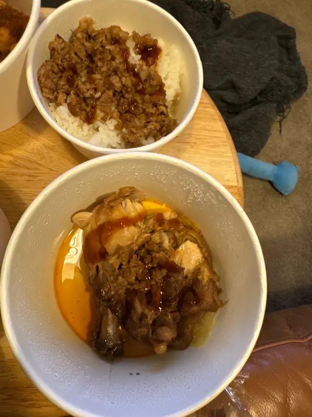 滷雞腿肉燥飯