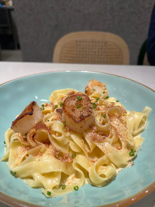 忌廉腐乳醬北海道帶子闊條麵
